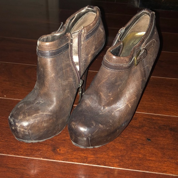 Guess Heels - Picture 4 of 7